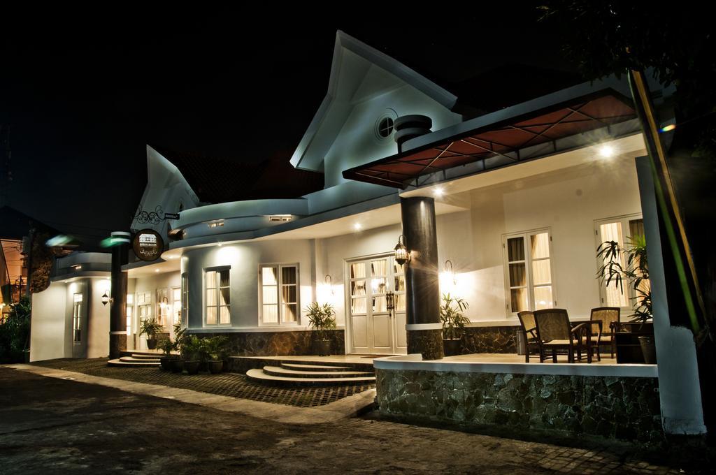 Ipienk House Yogyakarta Hotel Luaran gambar